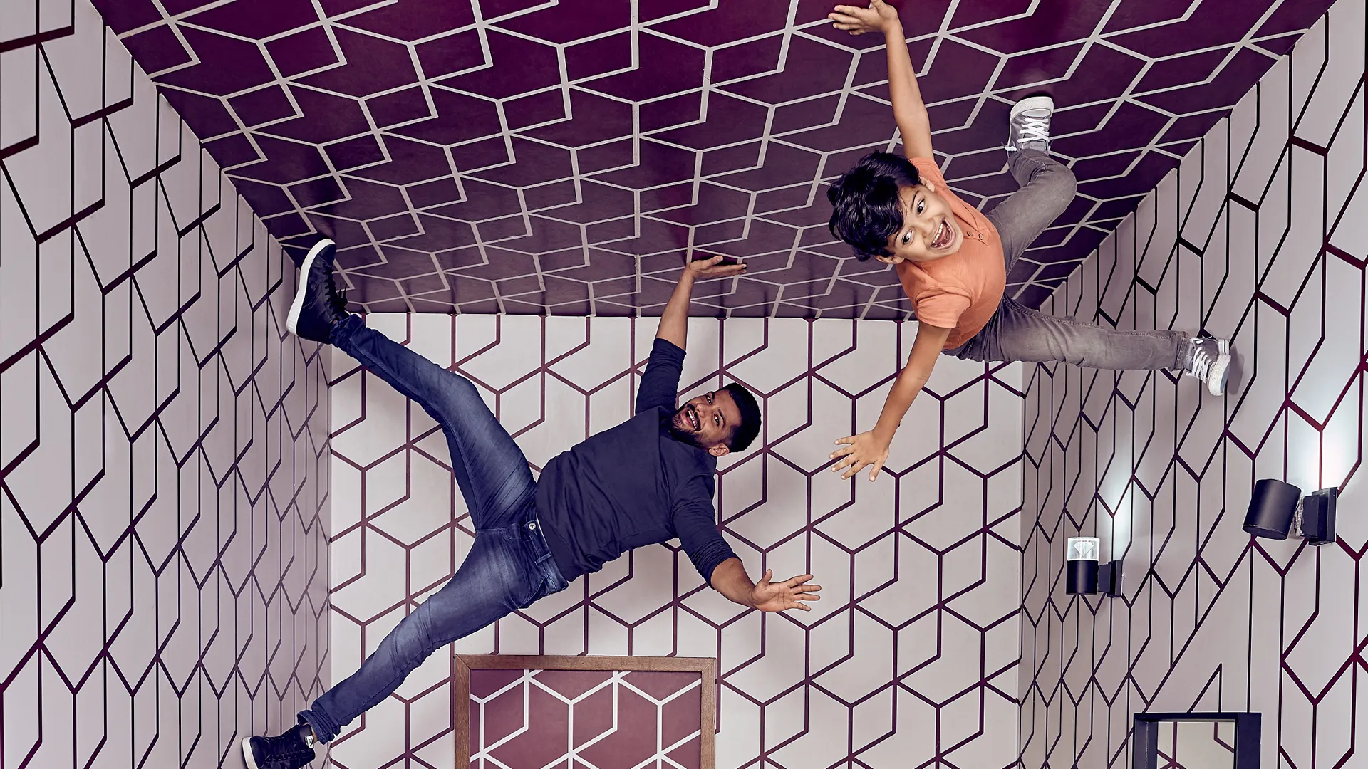 Museum of illusions, , large